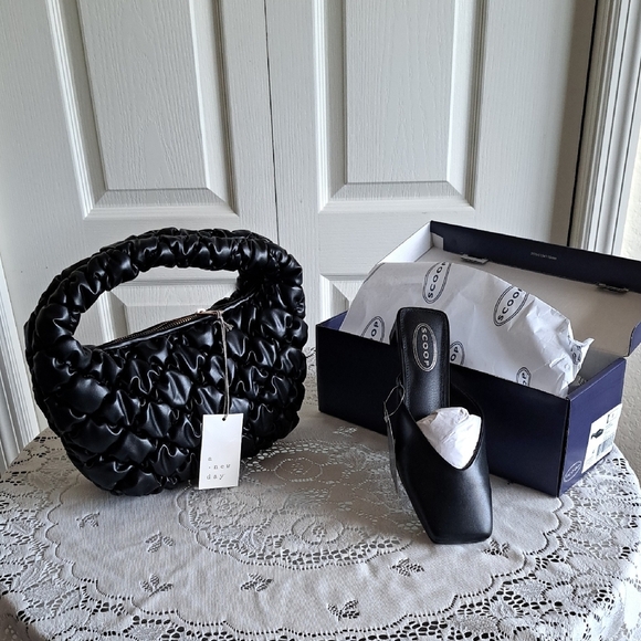 scoop and a .new day Handbags - Black Women's Bag
